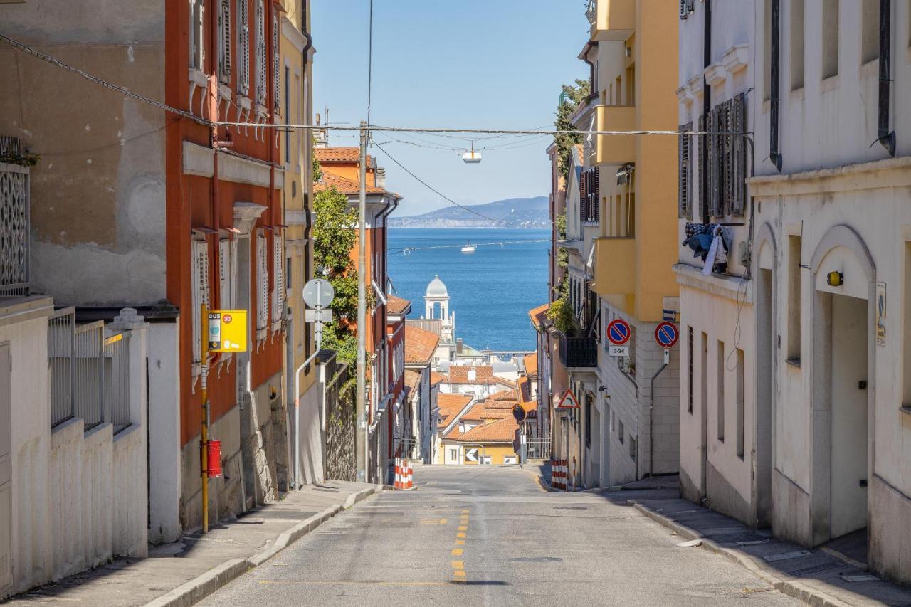 Zola, Charme E Vista Nel Cuore Di Trieste Ngoại thất bức ảnh